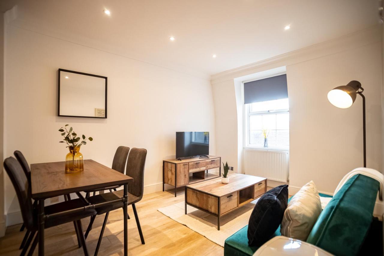 Deluxe Modern 1&2 Bed Near & Station *