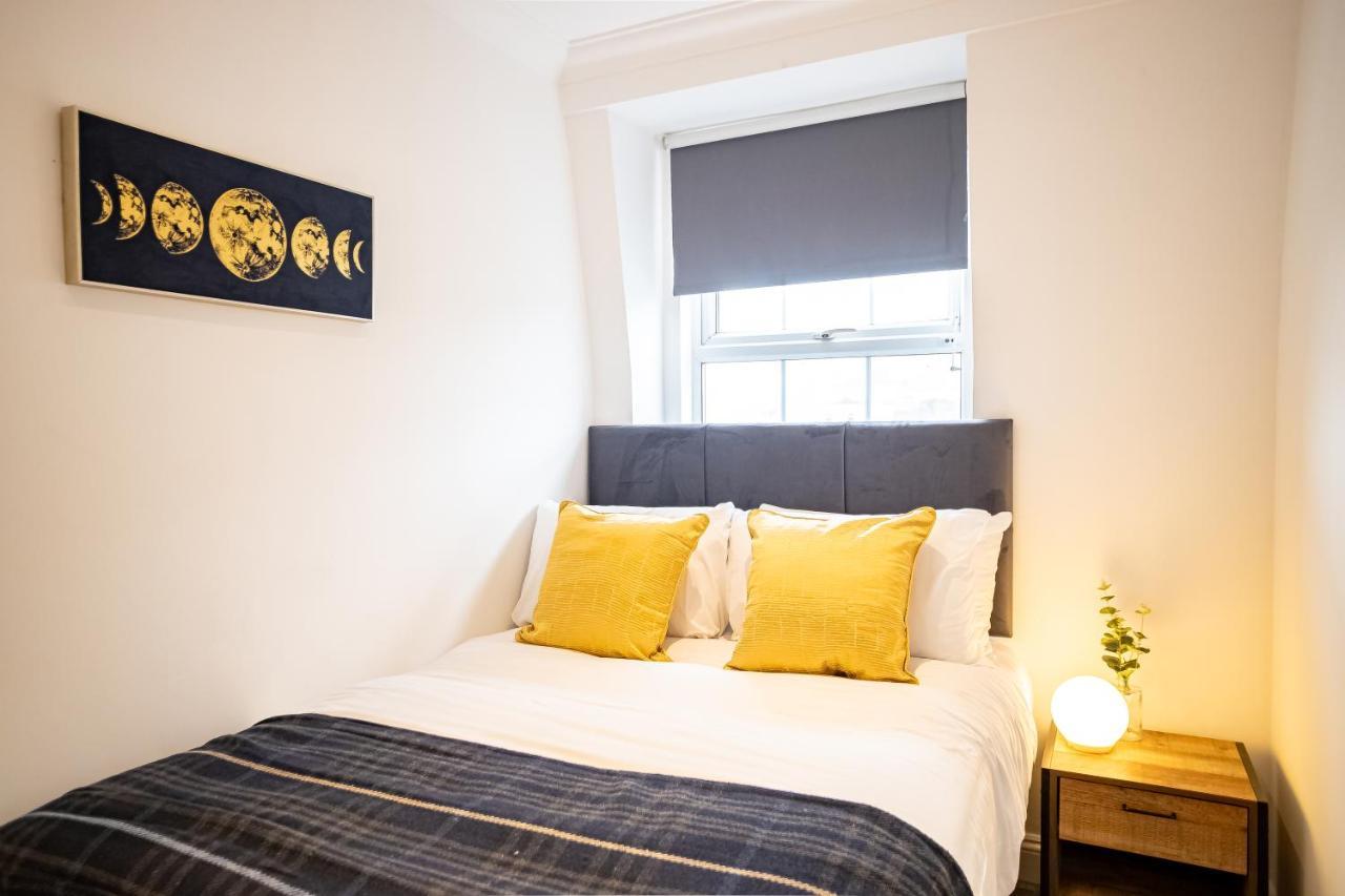 Deluxe Modern 1&2 Bed Near & Station Appartement *